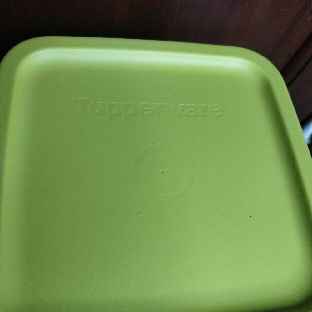 New Tupperware 650ML Food Storage Containers - Picture 2 of 3